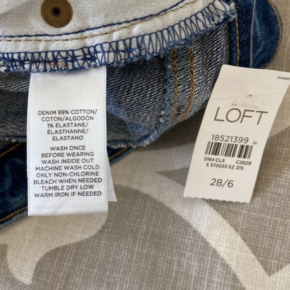 Light blue wash cuffed denim short - Picture 5 of 5